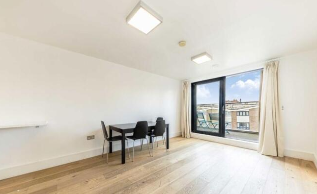 Flat 33, Argo House, London photo 3