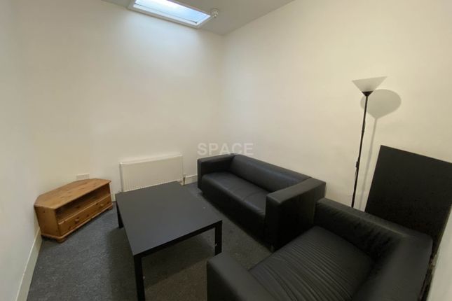 Flat 1, Erleigh Road, Reading photo 5