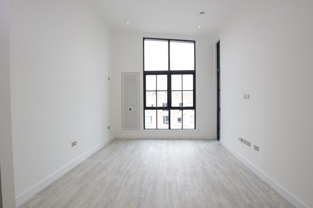 Flat to rent in Turing Way, Cambridge