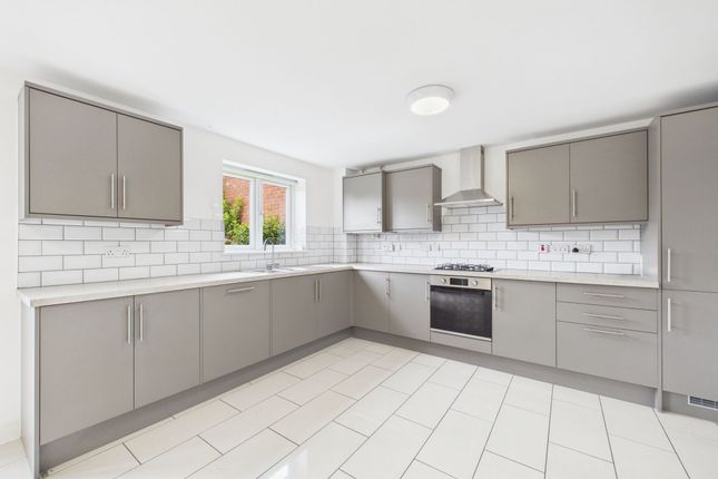 11 Rothbury Close, Nottingham photo 3