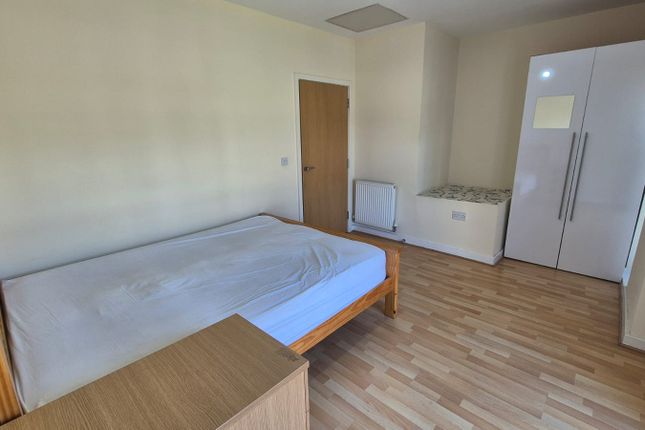 24 Carnival Place, Manchester photo 3