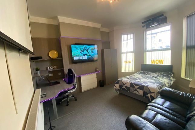 Thumbnail Terraced house for sale in Auckland Avenue, Hull