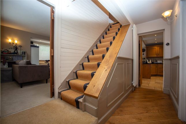 Avenue Lodge,, Chargrove Lane, Cheltenham photo 4