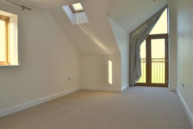 Property to rent in Roundhouse Farm, Roestock Lane, Colney Heath