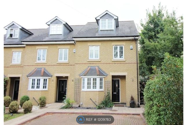 Thumbnail End terrace house to rent in Arundel Drive, Borehamwood