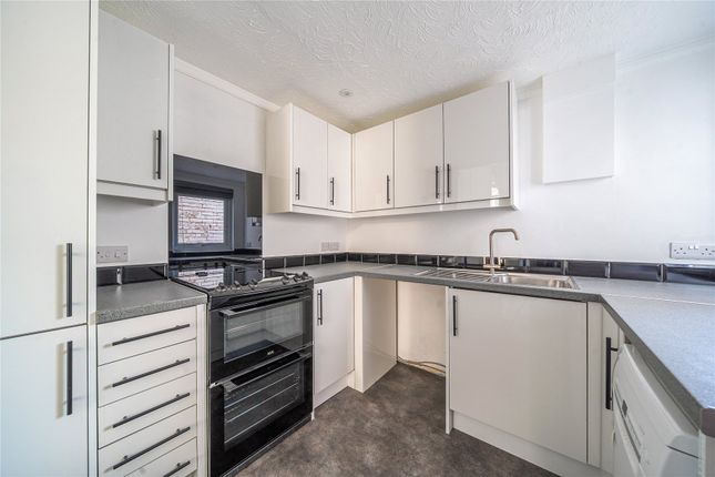 35, Radford Road, St Leonards photo 4