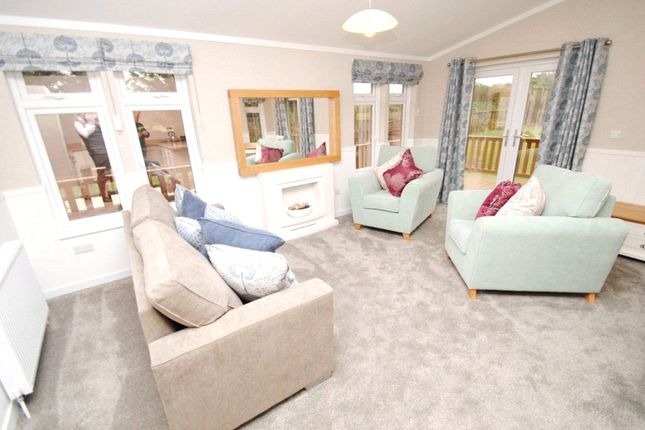 Bungalow for sale in The Retreat, St. Marys Lane, North Ockendon, Upminster