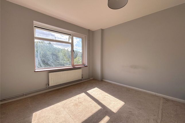 8, Border End, Haslemere photo 4