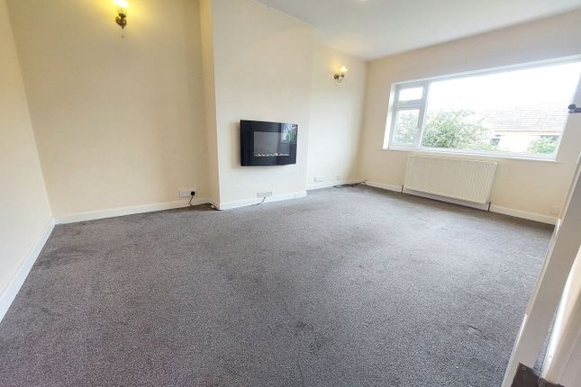 31, Ashcott Drive, Burnham-on-Sea photo 2