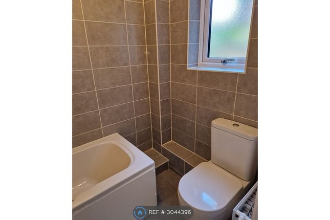 Maiden Place, Lower Earley, Reading photo 4