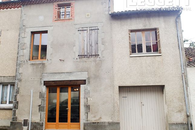 Thumbnail Villa for sale in Azat-Le-Ris, Haute-Vienne, Nouvelle-Aquitaine