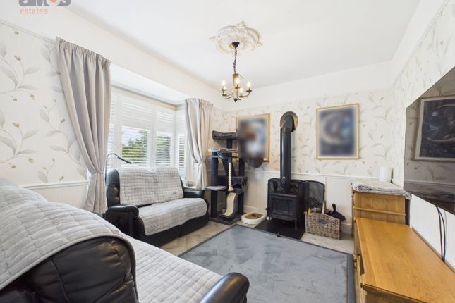 174 Church Road, Hadleigh, Essex photo 3