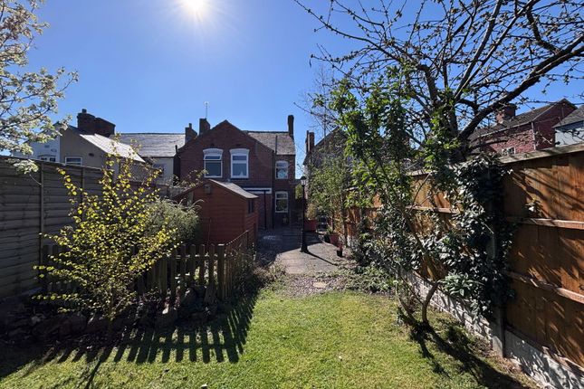 22, Burton Road, Swadlincote photo 2