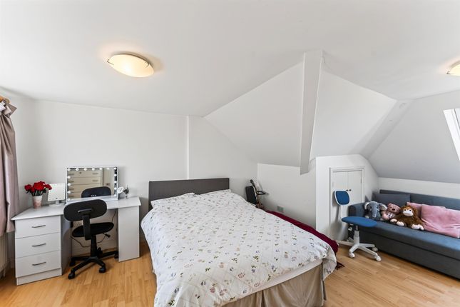 111, Garendon Road, Morden photo 3