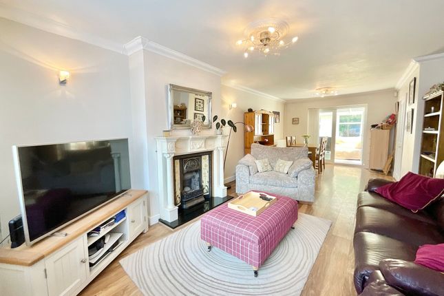 80 Highfield Drive, Stoke-On-Trent photo 2