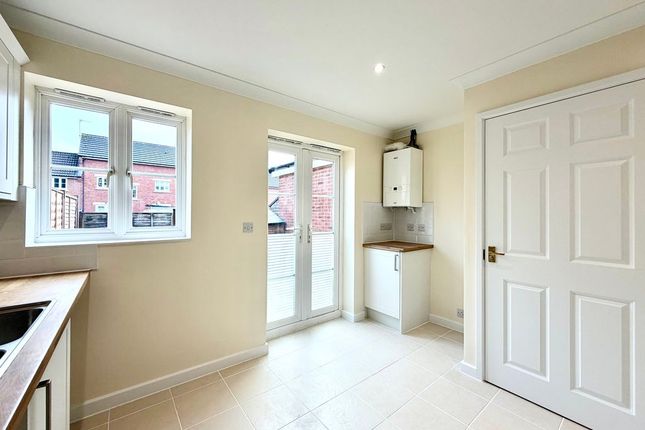 53, Savoy Court, Calne photo 4