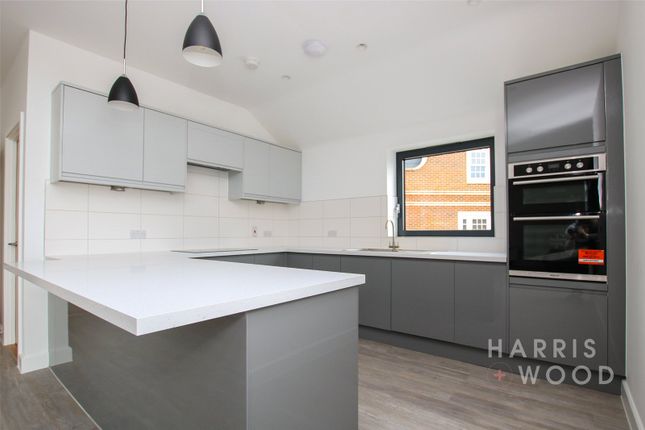 12, Carris Close, Essex photo 4