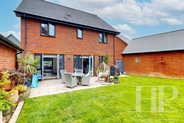 5 Buckingham Gate, Haywards Heath photo 4