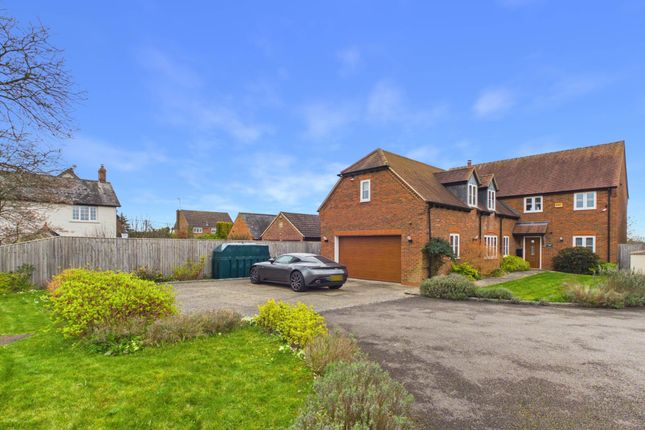 Bridgeways House, Four Acres, Aylesbury photo 2