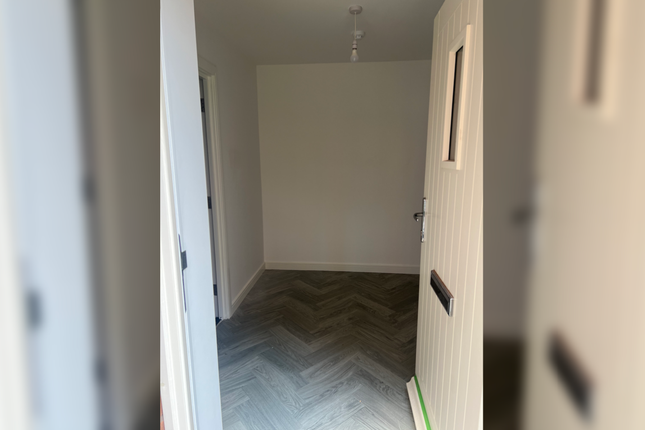 Faraday Court, Leicester photo 5