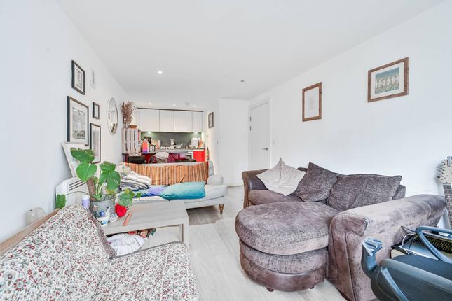 Flat for sale in Madison Building, Greenwich, London