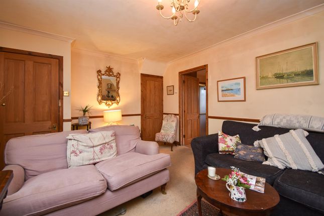 53, Barley Lane, Hastings photo 4