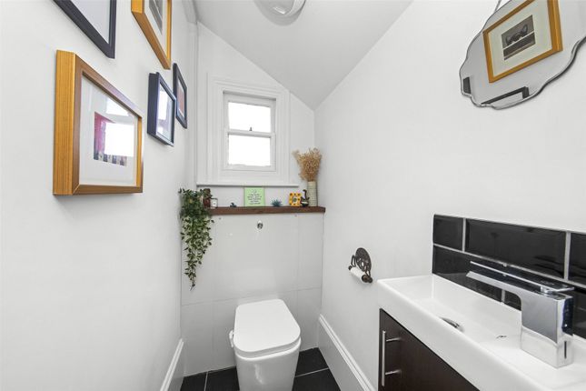 Flat for sale in Woolwich Road, Charlton
