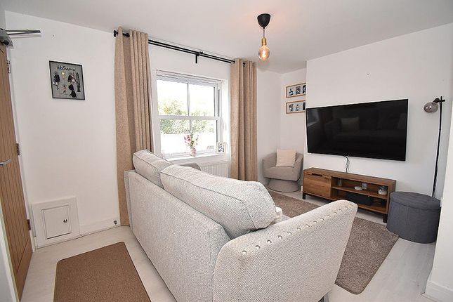4 Waldrons Cottages, Exeter photo 4