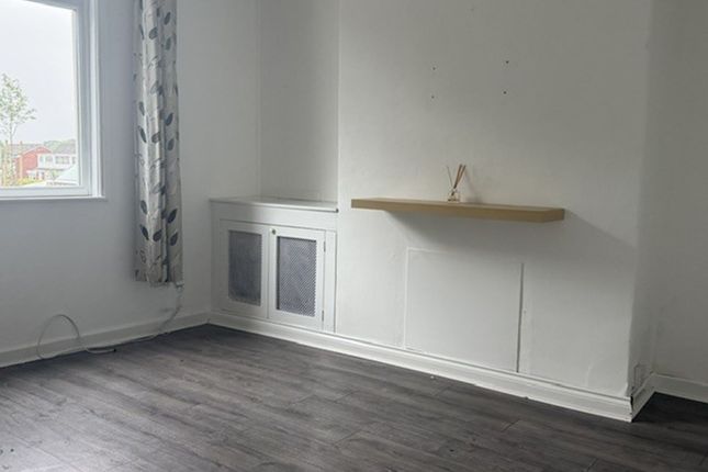 56 Victoria Road, Wigan photo 3