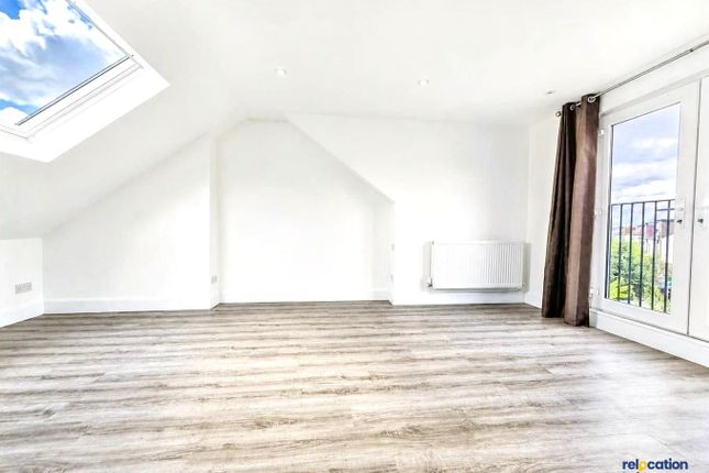 18 Marmion Avenue, Chingford photo 4