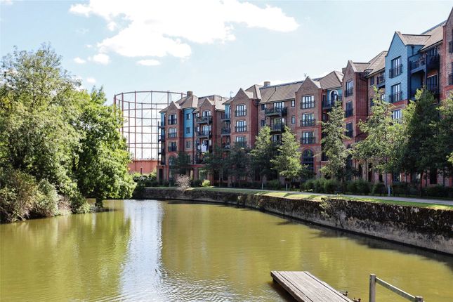 Flat for sale in Medway Wharf Road, Tonbridge, Kent