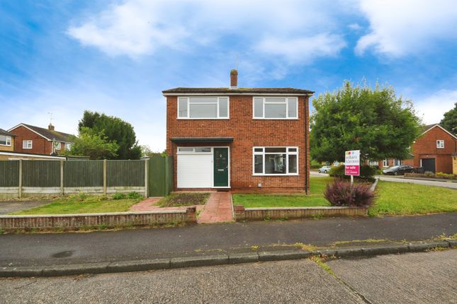 Thumbnail Semi-detached house for sale in Bristowe Avenue, Great Baddow, Chelmsford
