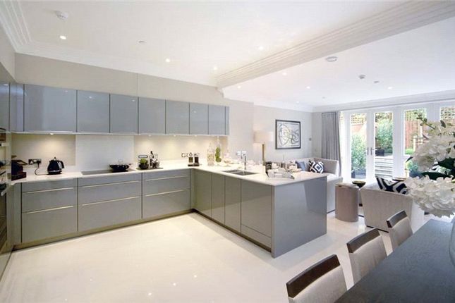 8, Long Walk Villas, Windsor photo 2
