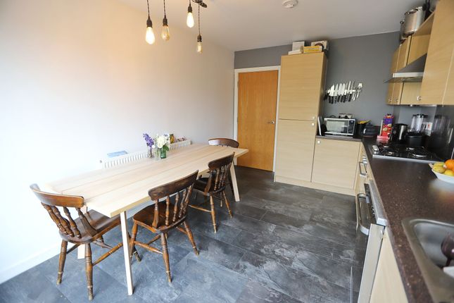 8 Derby Street, Manchester photo 2