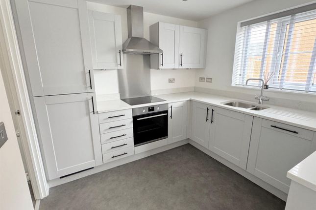 21, Carson Place, Middlesbrough photo 3