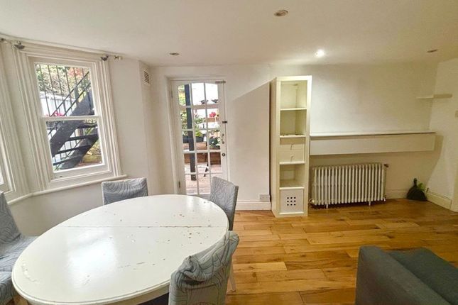 Flat 1, 45 Canterbury Grove, Lambeth, London, SE27 0NX photo 4