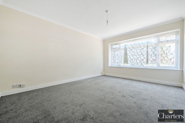 1 Brecon Court,, Selborne Place, East Sussex photo 3