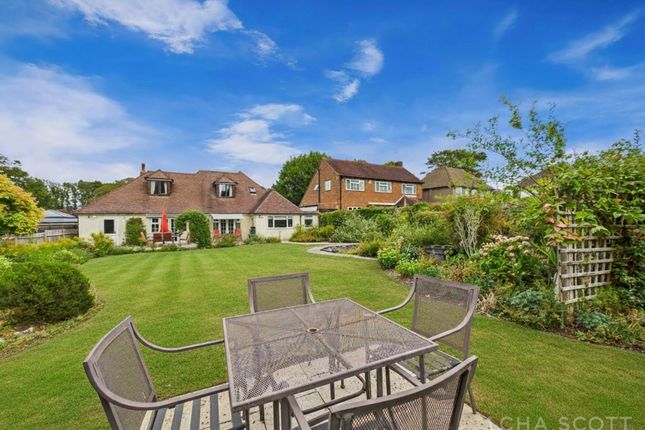 32, Gilhams Avenue, Banstead photo 3