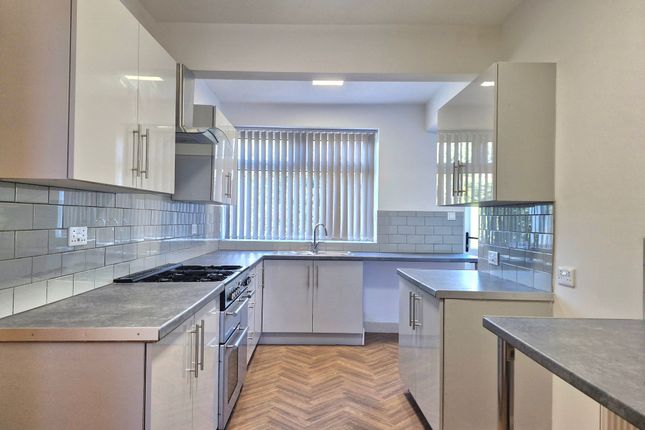 14 Craighall Road, Bolton photo 3