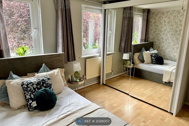 Thumbnail Terraced house to rent in Saltwell Street, London