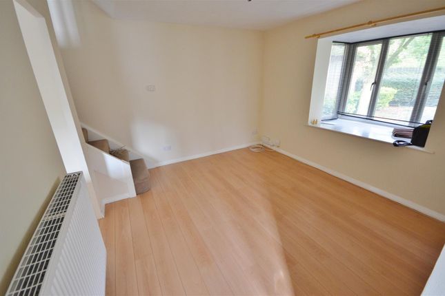 23, Copperfields, Luton photo 3