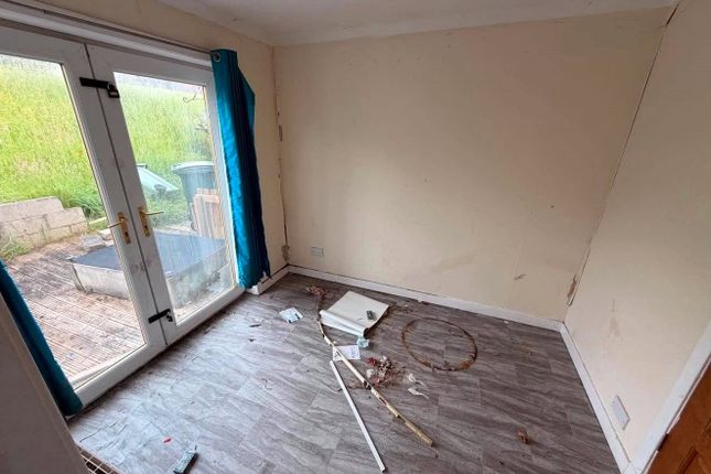 20, Balgray Avenue, Kilmarnock photo 4
