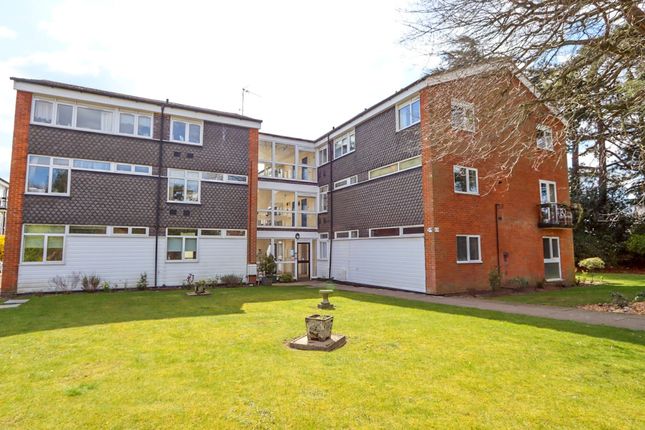 Flat to rent in Hartland Road, Epping