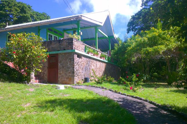 Cottage for sale in Friendship Beach Cottage, Friendship Bay, Bequia, St Vincent &amp; The Grenadines