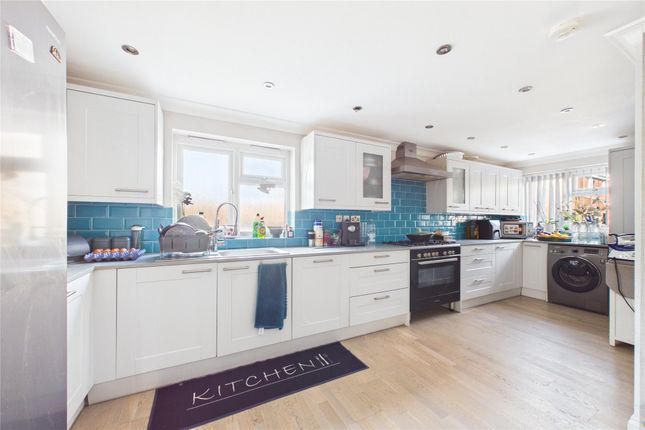 8, Adkins Road, Reading photo 2