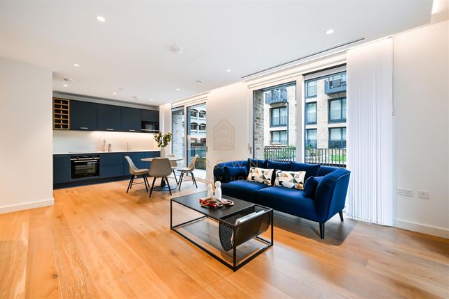 4 Signature House, 4 Jubilee Walk, London photo 2