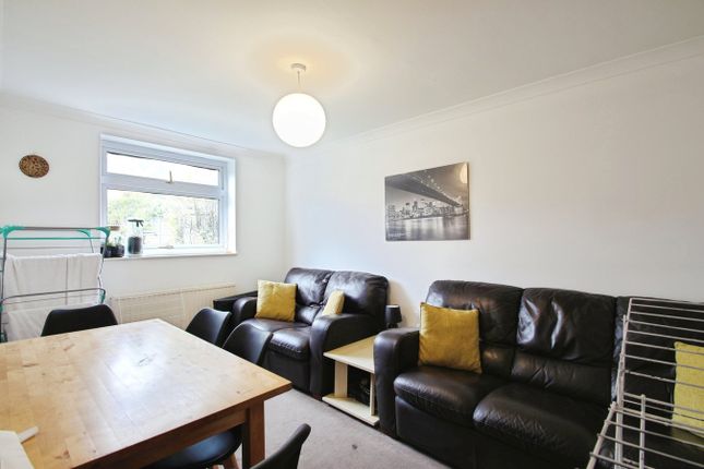 Unit 6, 14, Colne Orchard, Iver photo 4