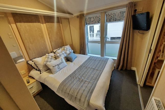 Willerby New Hampshire Manor Park Caravan Site, Manor Road, Norfolk photo 5
