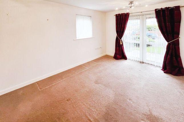 1 Manor Gardens, Hough Fold Way, Bolton photo 4