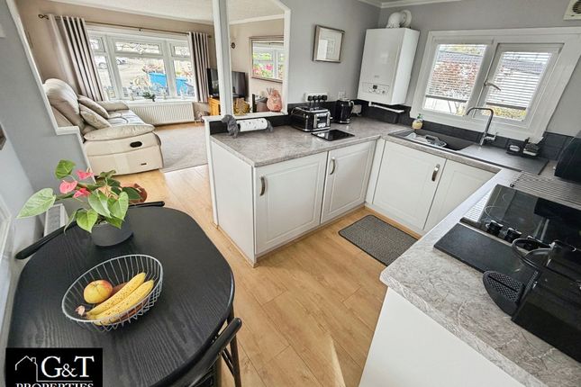 135 Hinksford Mobile Home Park, Kingswinford photo 4